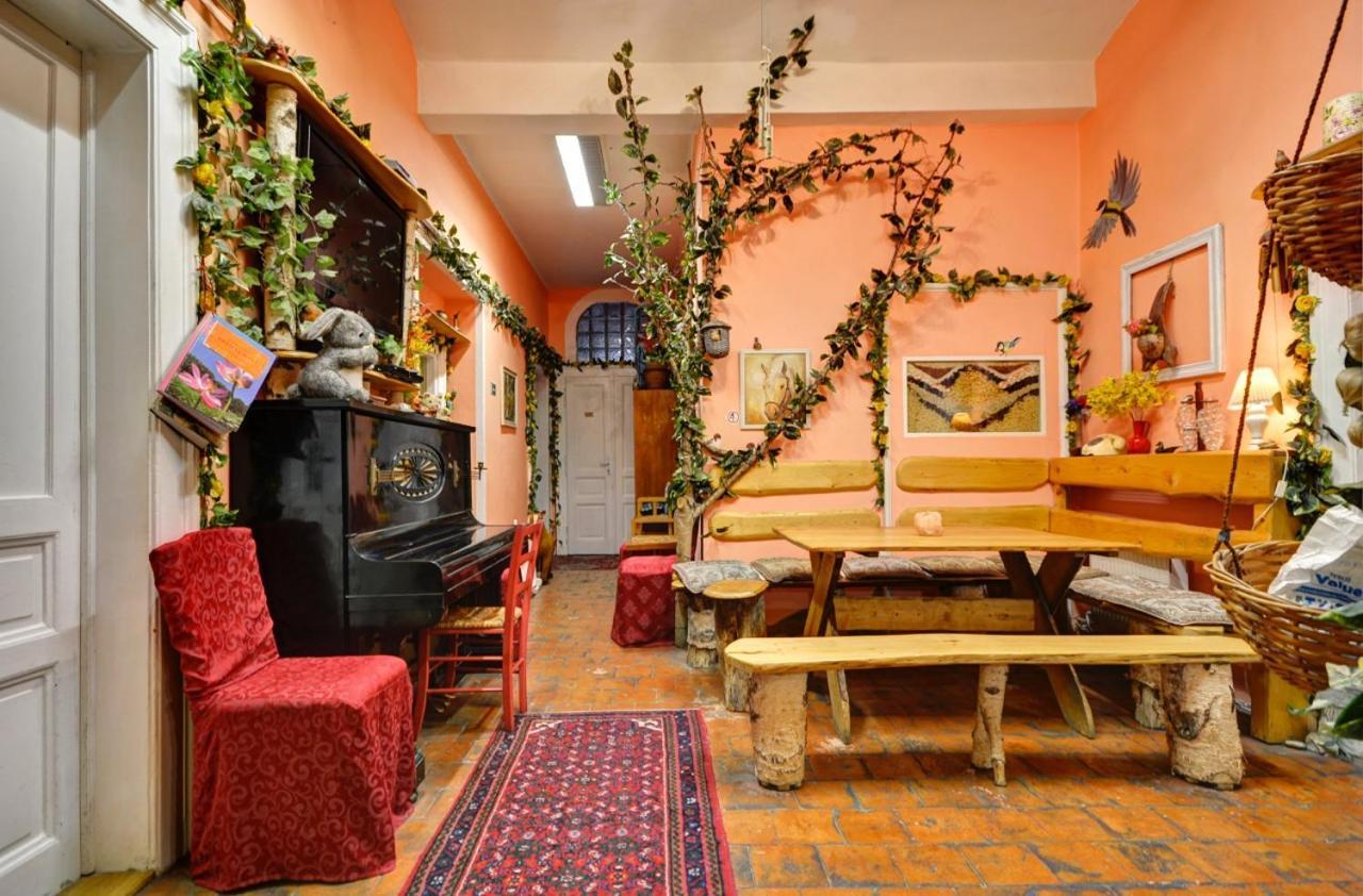 פראג Artharmony Pension & Hostel מראה חיצוני תמונה