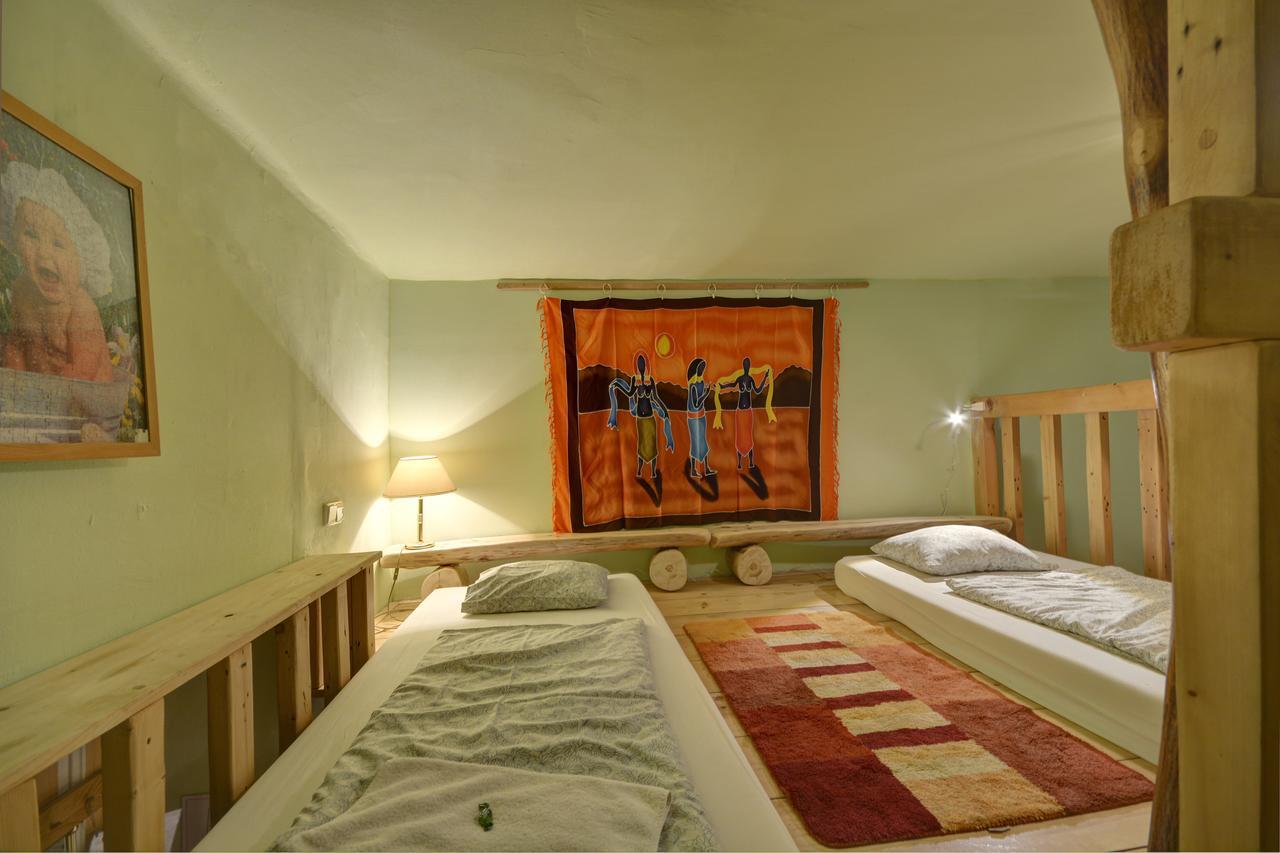 פראג Artharmony Pension & Hostel מראה חיצוני תמונה