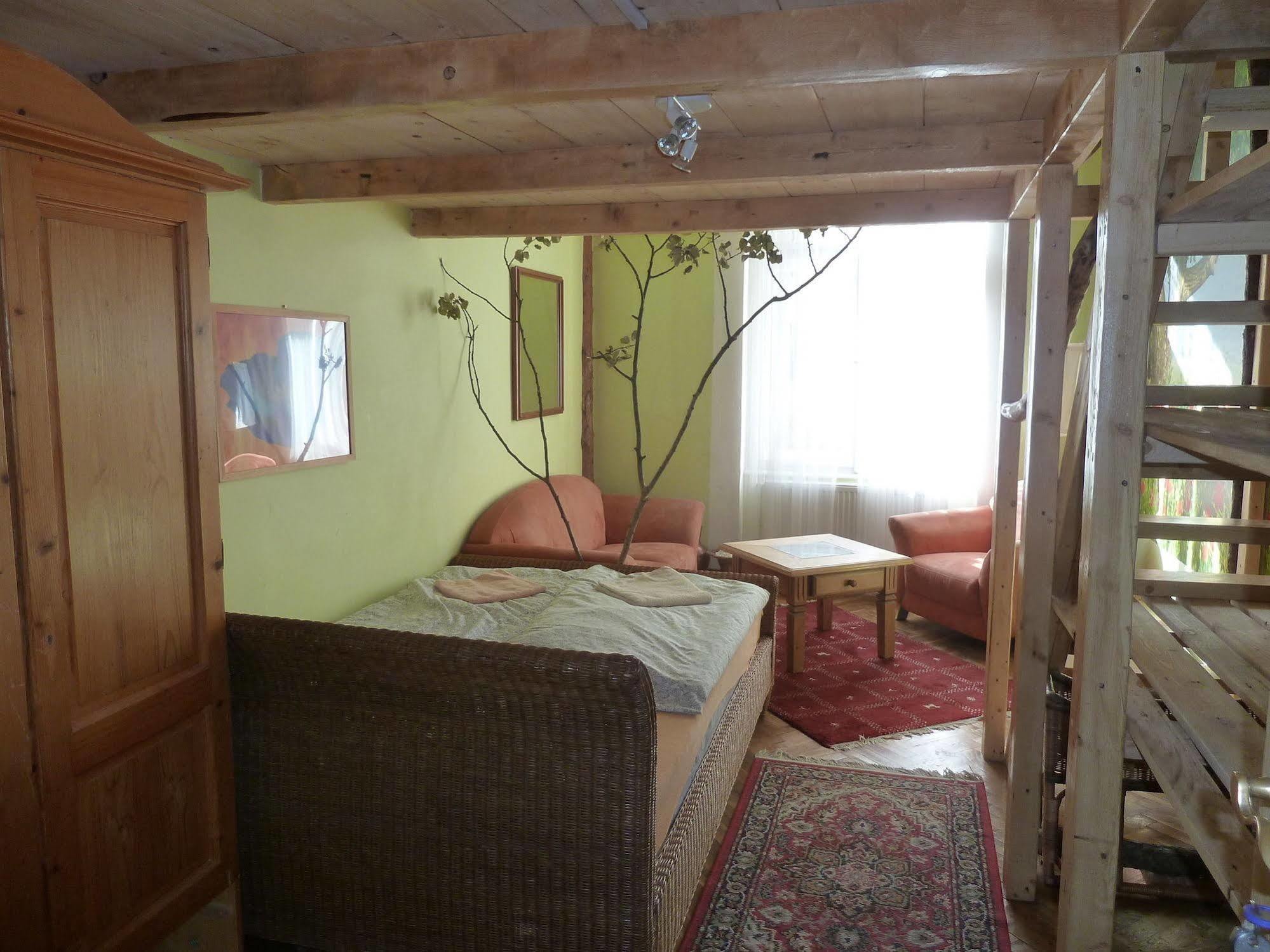 פראג Artharmony Pension & Hostel מראה חיצוני תמונה